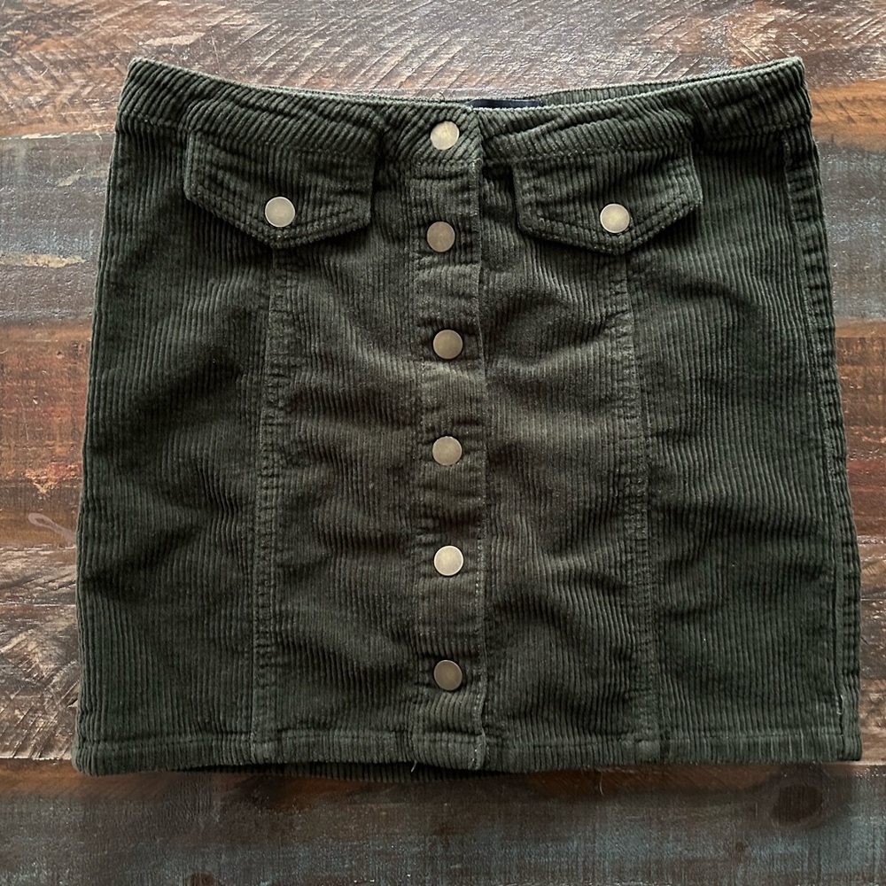 Blue Spice Women’s Junior 7 Olive Green Corduroy Button Mini Skirt | SKU 0861